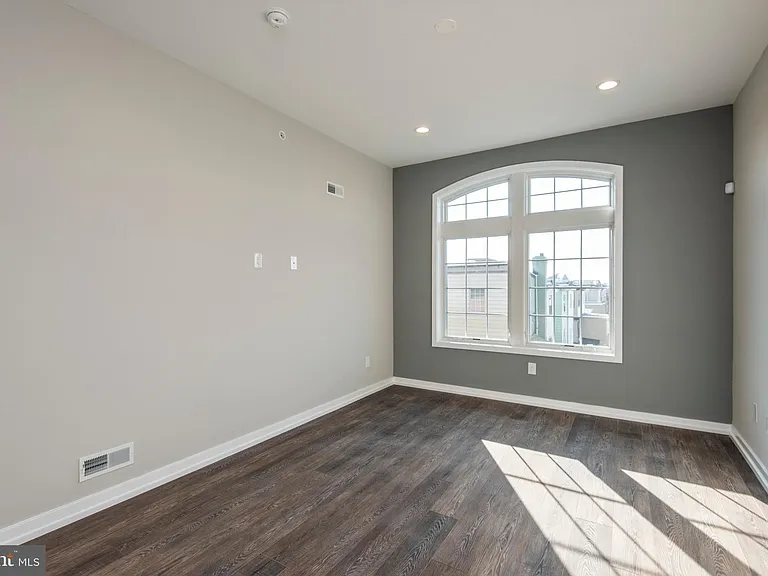 1340 S 13th St #3G — Photo 11