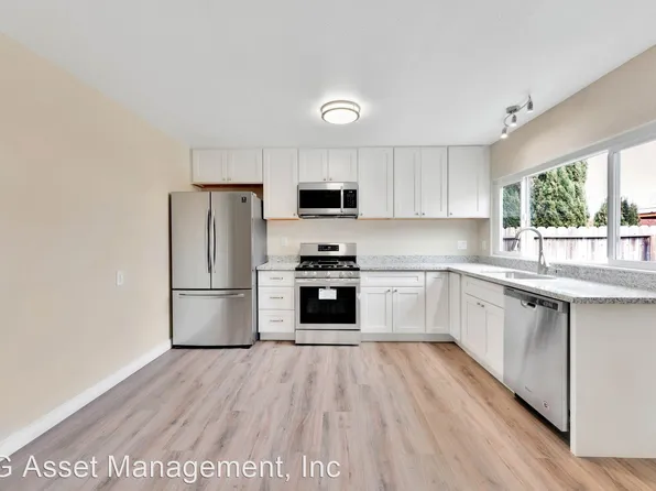 724 S 41st St, Richmond, CA 94804