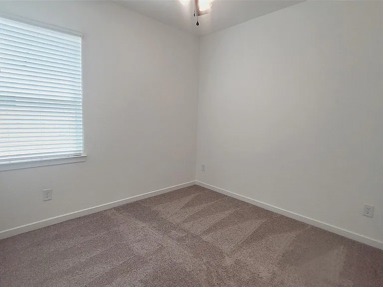 21523 Banpo Bend Dr — Photo 12