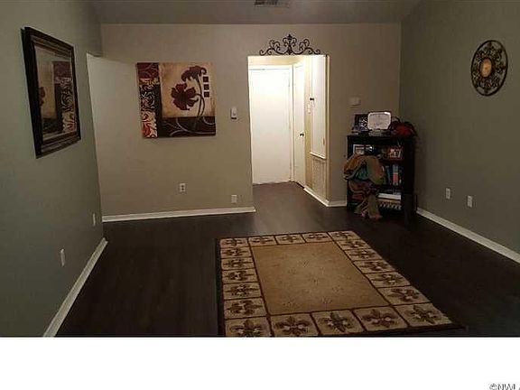 2nd image of 4707 Scott St