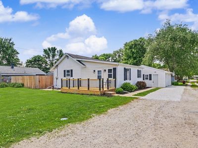 305 S 1st St, Tolono, IL, 61880