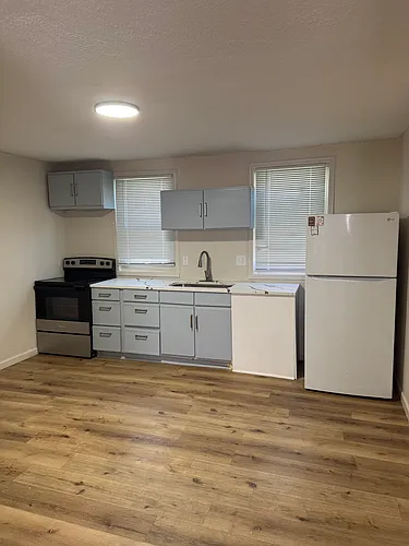630 Brighton Ave #1 Photo 1