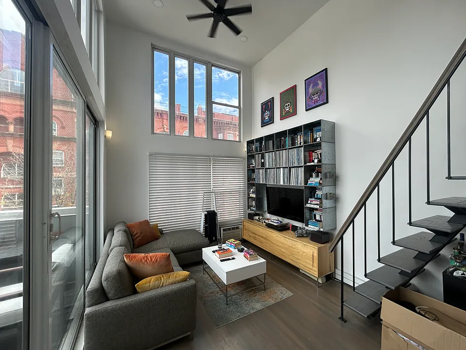 149 Franklin St #4F