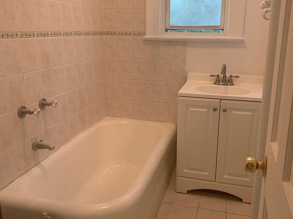 1st image of 763 Edison Ave APT 1