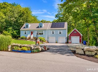 35 Pepperbox Road, Waterford, CT 06385