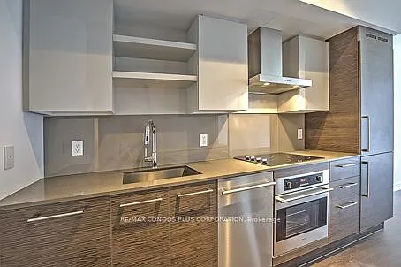 1030 King St W #1205 — Photo 14