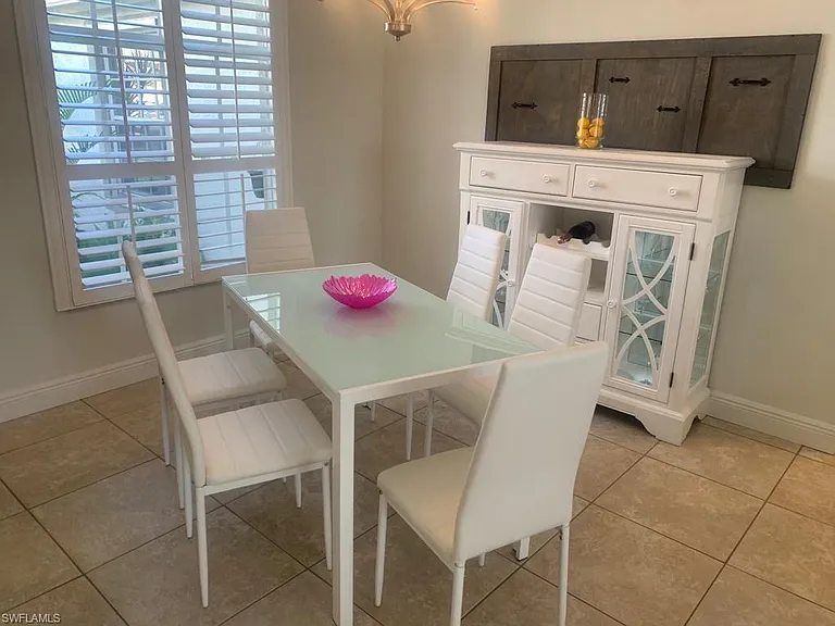 1499 Vintage Ln — Photo 9