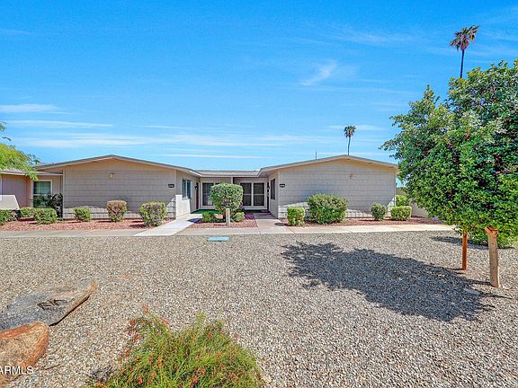 3rd image of 10837 W SANTA FE Drive