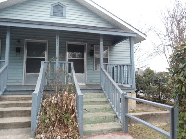 DUPLEX