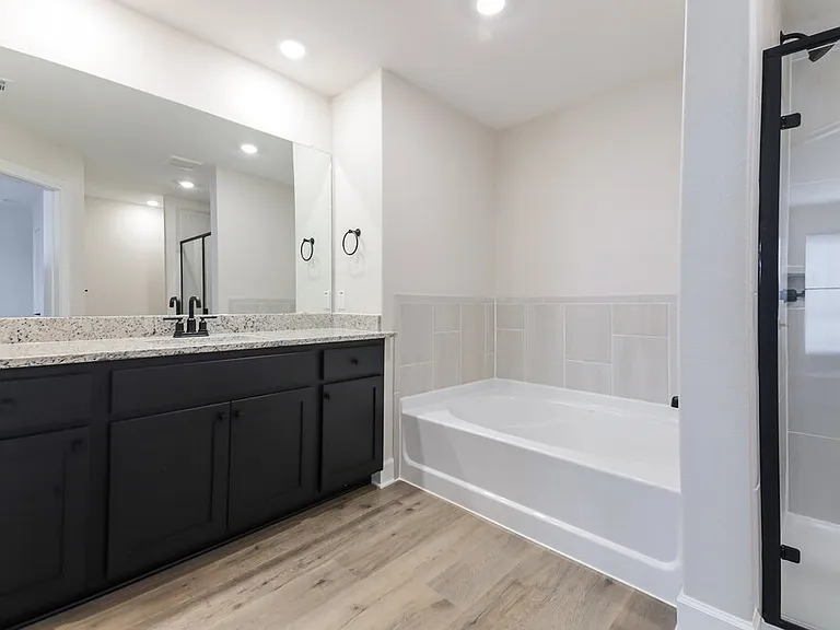 709 Princeton Hts — Photo 13