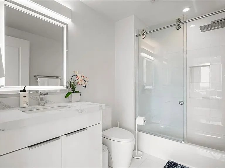 3338 Peachtree Rd NE #2207 — Photo 20