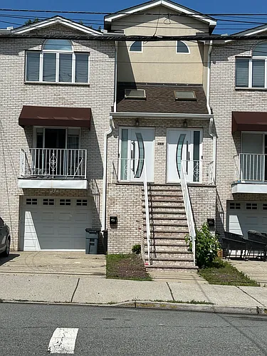 289 Knox Ave #1 Photo 1