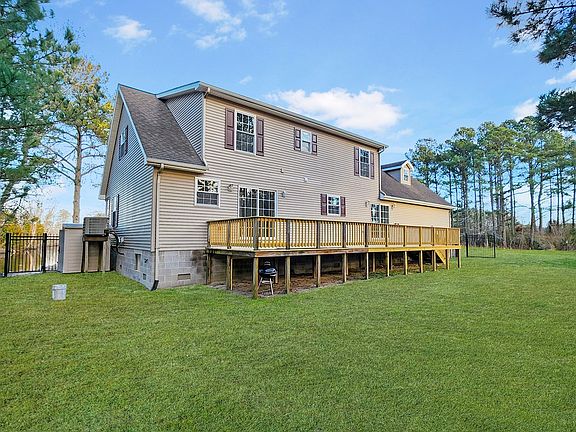 4th image of 6448 Arbor Ln