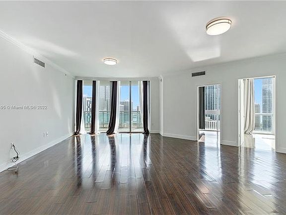 4th image of 350 S Miami Ave 3401 Miami Fl 33130