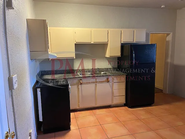 450 Picacho Avenue #15 — Photo 11