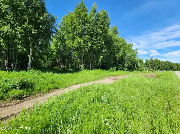 2416 N Pittman Rd, Wasilla, AK 99623