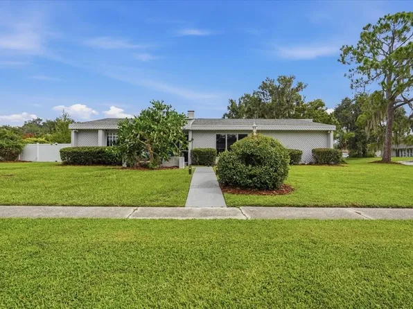 107 Elm Sq S, Lakeland, FL 33813