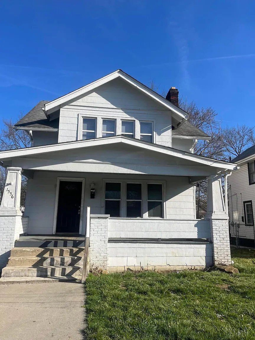 1556 Myrtle Ave photo 1