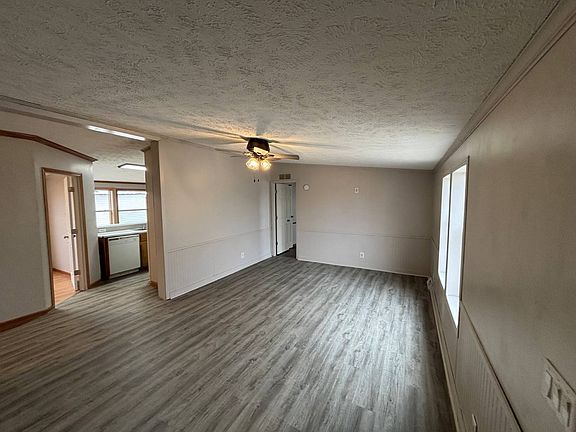 3rd image of 2801 1st Ave #68
