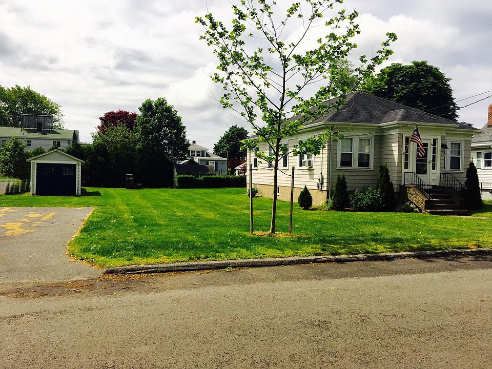 54 Walley St, Bristol, RI 02809 Zillow