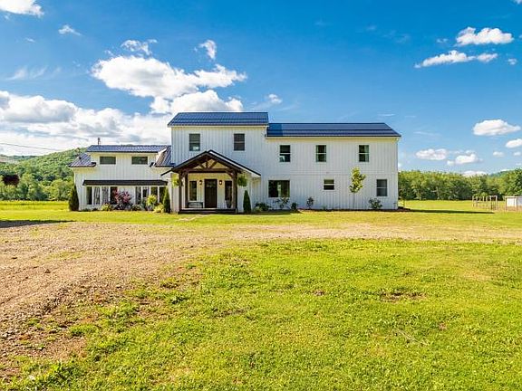 3rd image of 562 Old Garland Rd