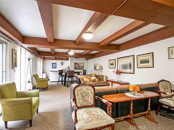 5th image of 365 Burchett St Unit 302