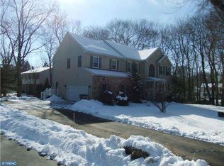 310 Rosewood Ln, Wallingford, PA 19086