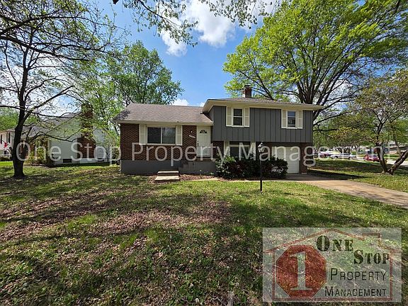 2nd image of 13506 Cambridge Ave