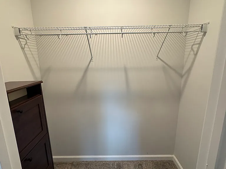 Guest Room 1 Walk-in