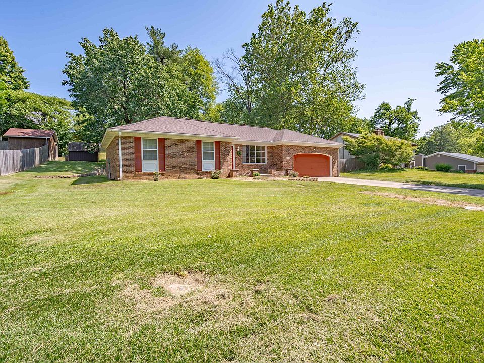 1st image of 589 Forest Park Dr