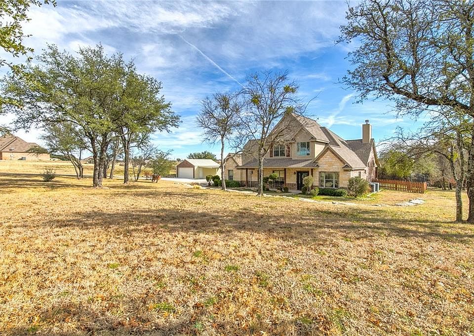1st image of 233 Canyon Creek Cir