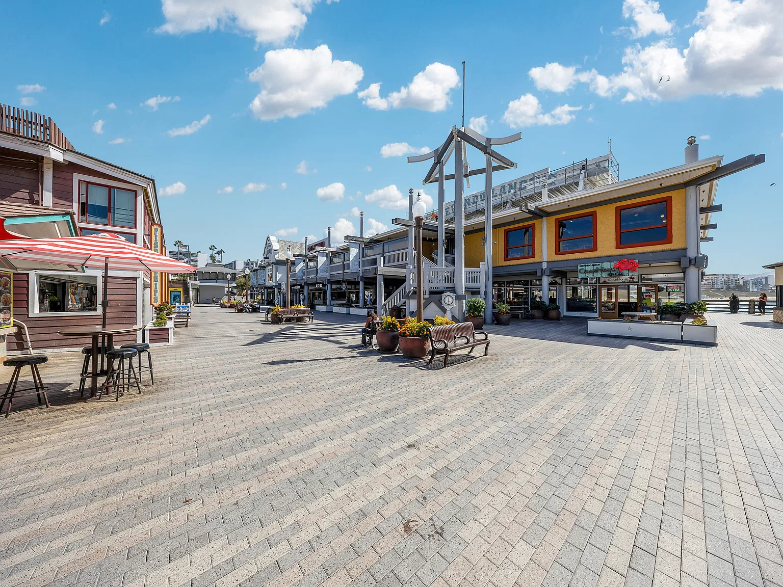 N Broadway, Redondo Beach — Photo 2