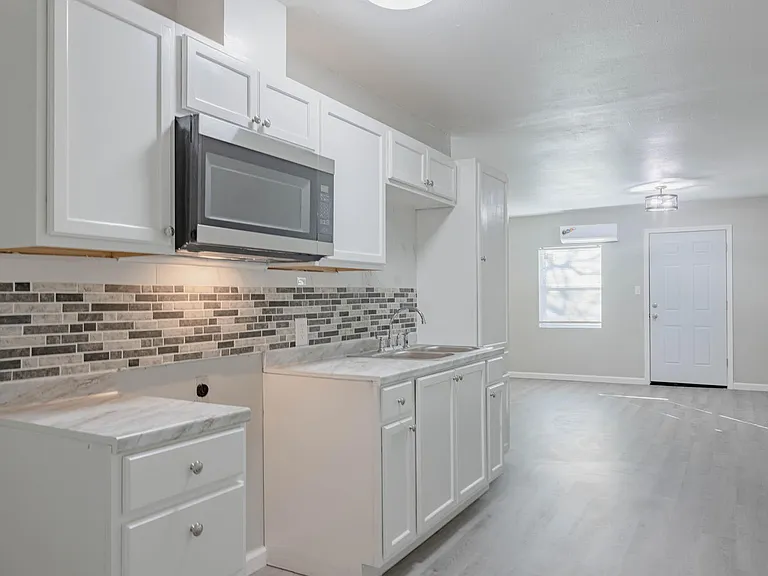 1309 Boatwright St #A — Photo 9