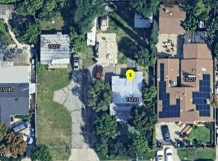 15233 Cohasset St, Van Nuys, CA 91405