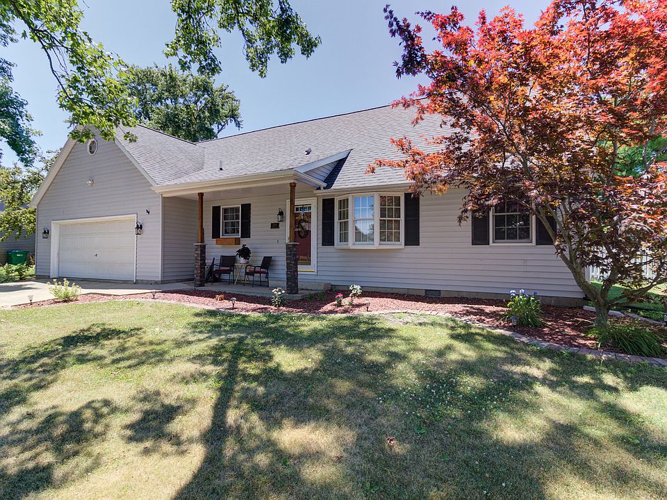 1st image of 1204 Parkside Dr