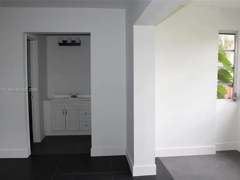 5140 SW 40th Ave #3C — Photo 11