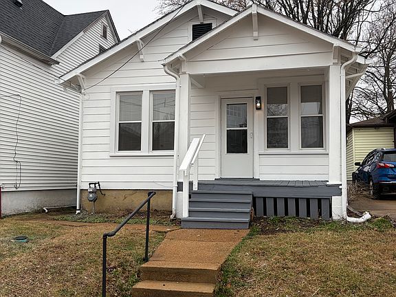 3rd image of 4952 Tiemann Ave