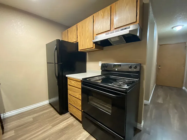 Westwood Apartments — Photo 197