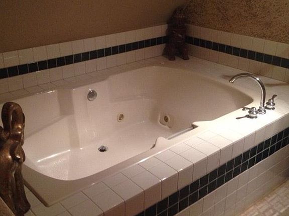 Jacuzzi Tub