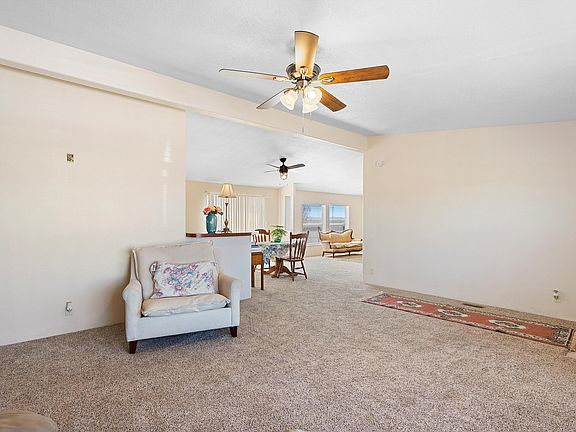 4th image of 90 Mora Dr