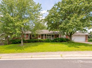 811 Hulen Dr, Columbia, MO 65203