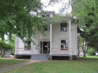 306 Tilson Pl, Hillsboro, IL 62049
