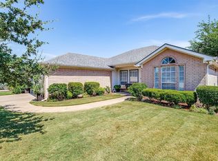 311 Preston Dr, Cleburne, TX 76033