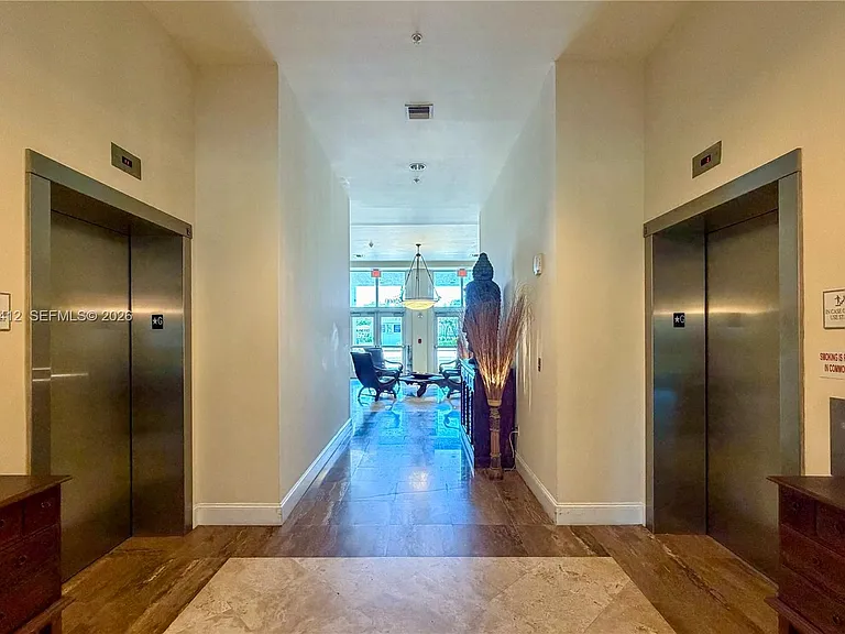 2600 SW 27th Ave #708 — Photo 9
