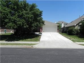 1st image of 3612 Bird House Dr