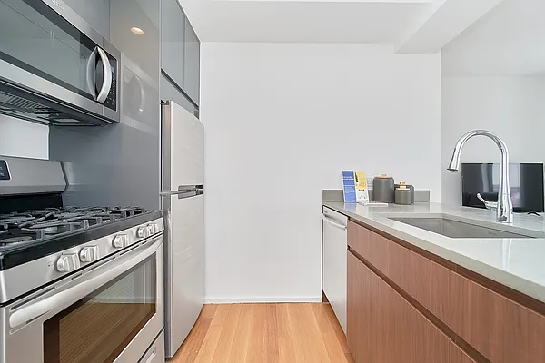 Rented by Living New York | media 15