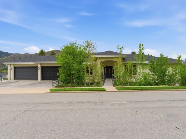 1878 E Ridge Point Dr, Bountiful, UT 84010