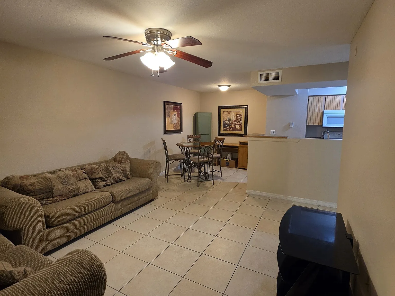 3034 Parkway Boulevard — Photo 2