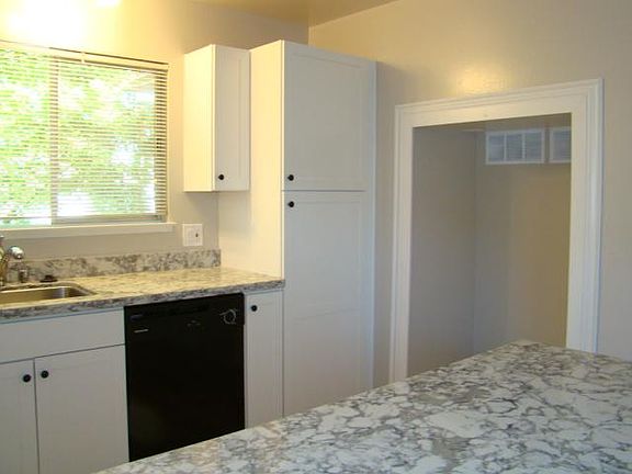 4th image of 2073 La Miel Ct