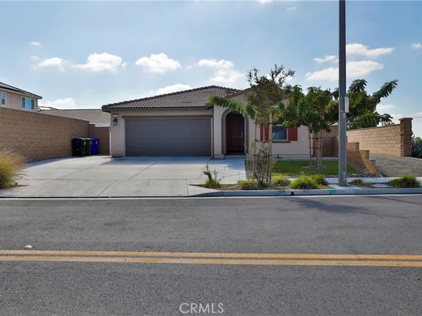 6340 Glenwood Springs Dr, Jurupa Valley, CA 92509